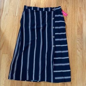 Navy striped button-front skirt